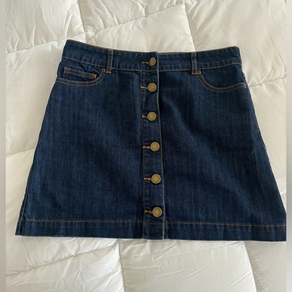 Forever21 DENIM SKIRT SIZE M